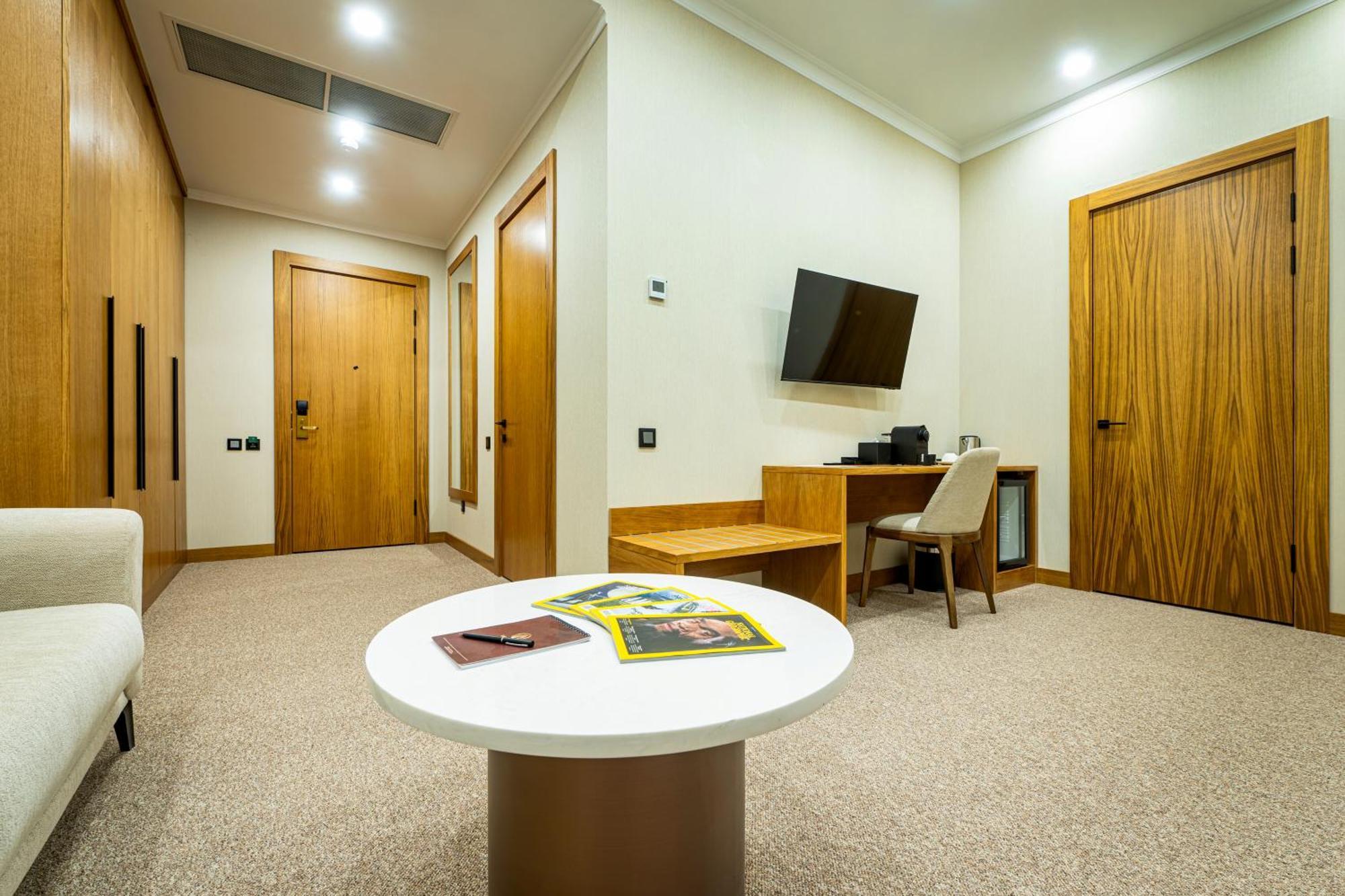 Mardan Hotel Shymkent Ngoại thất bức ảnh