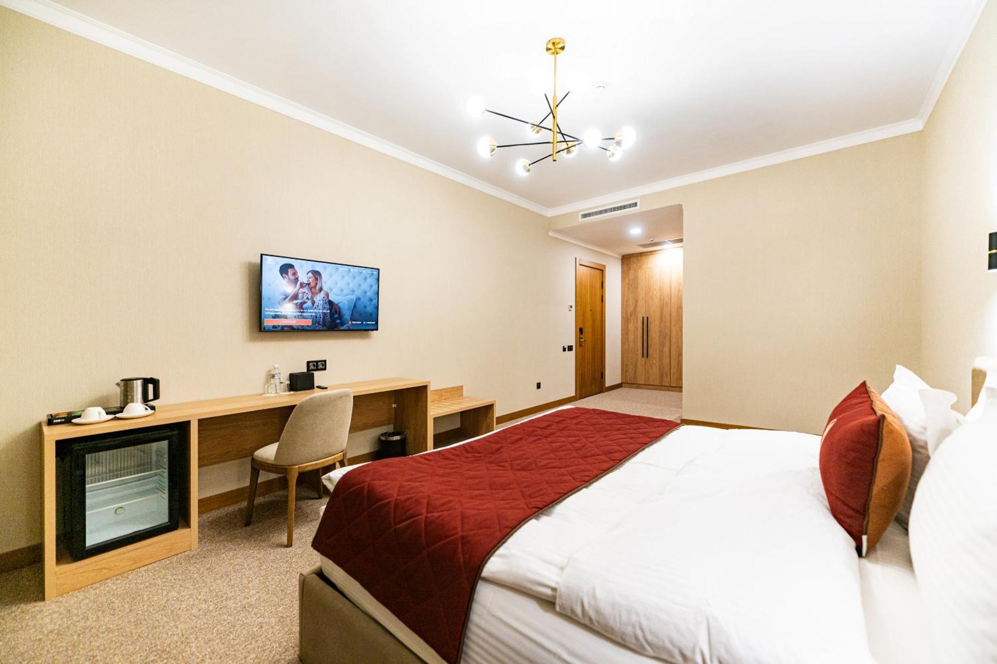 Mardan Hotel Shymkent Ngoại thất bức ảnh