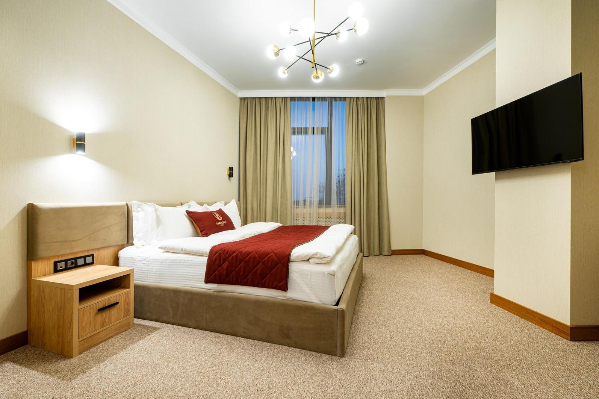 Mardan Hotel Shymkent Ngoại thất bức ảnh